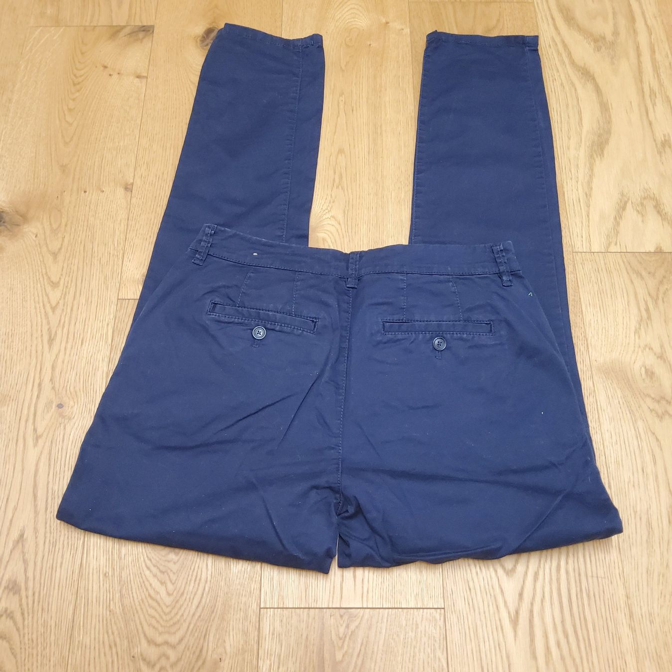 Esprit Lotti di vestiti: Kleiderpacket: Hosen, Schals – Usato da Naters venduto da 3904Naters 2