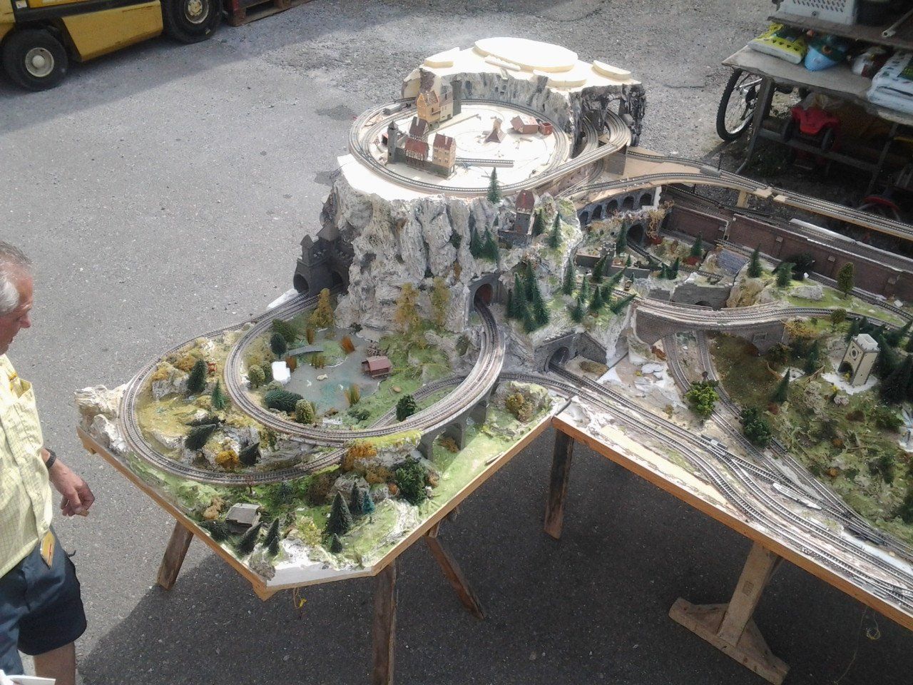 Märklin Modellini di ferrovie: Eisenbahnanlage – Usato da Hinwil venduto da rolifou 2