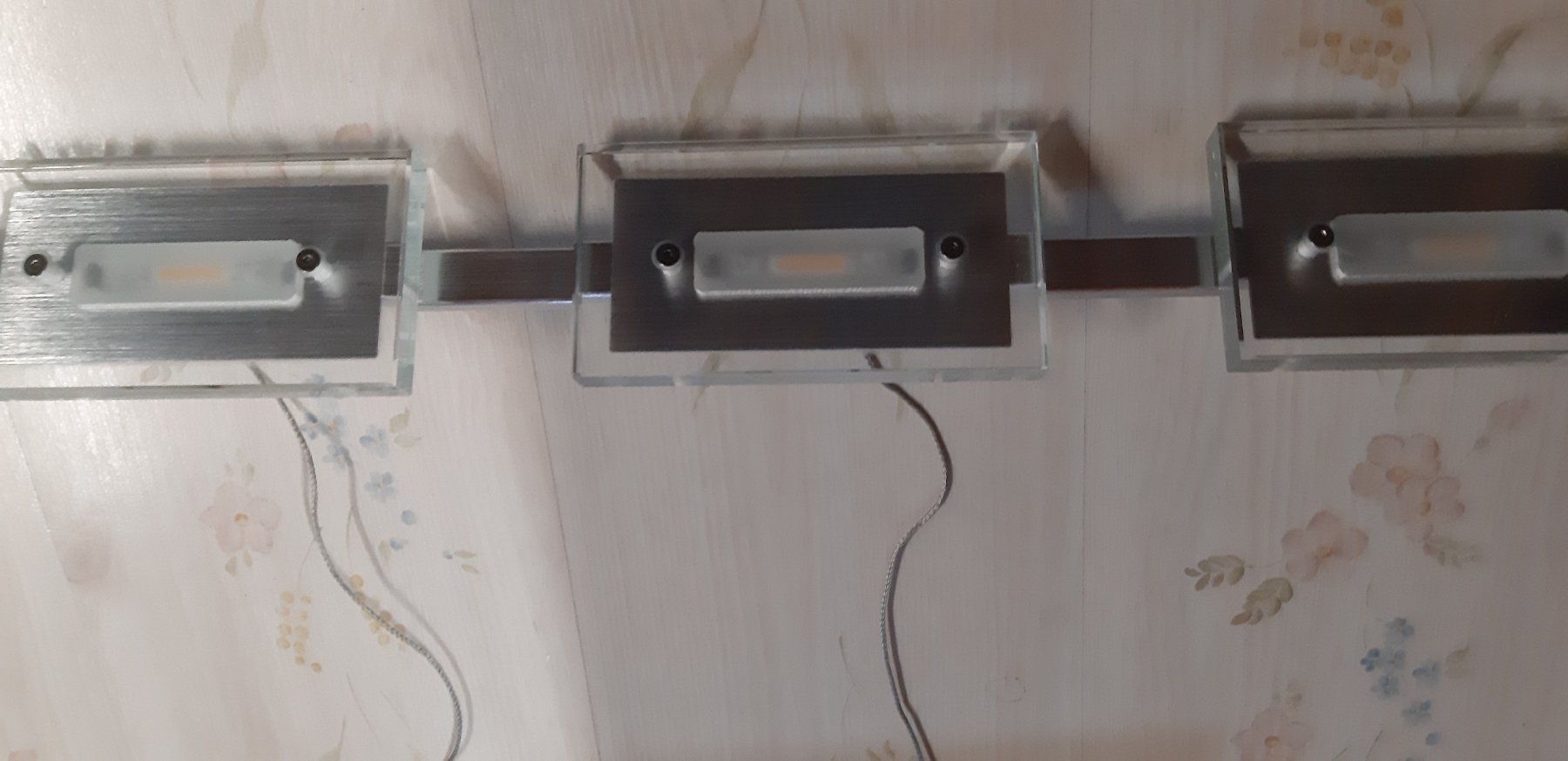Conforama Lampadari & plafoniere: Hängelampe LED – Usato da Muttenz venduto da Iwan1 5