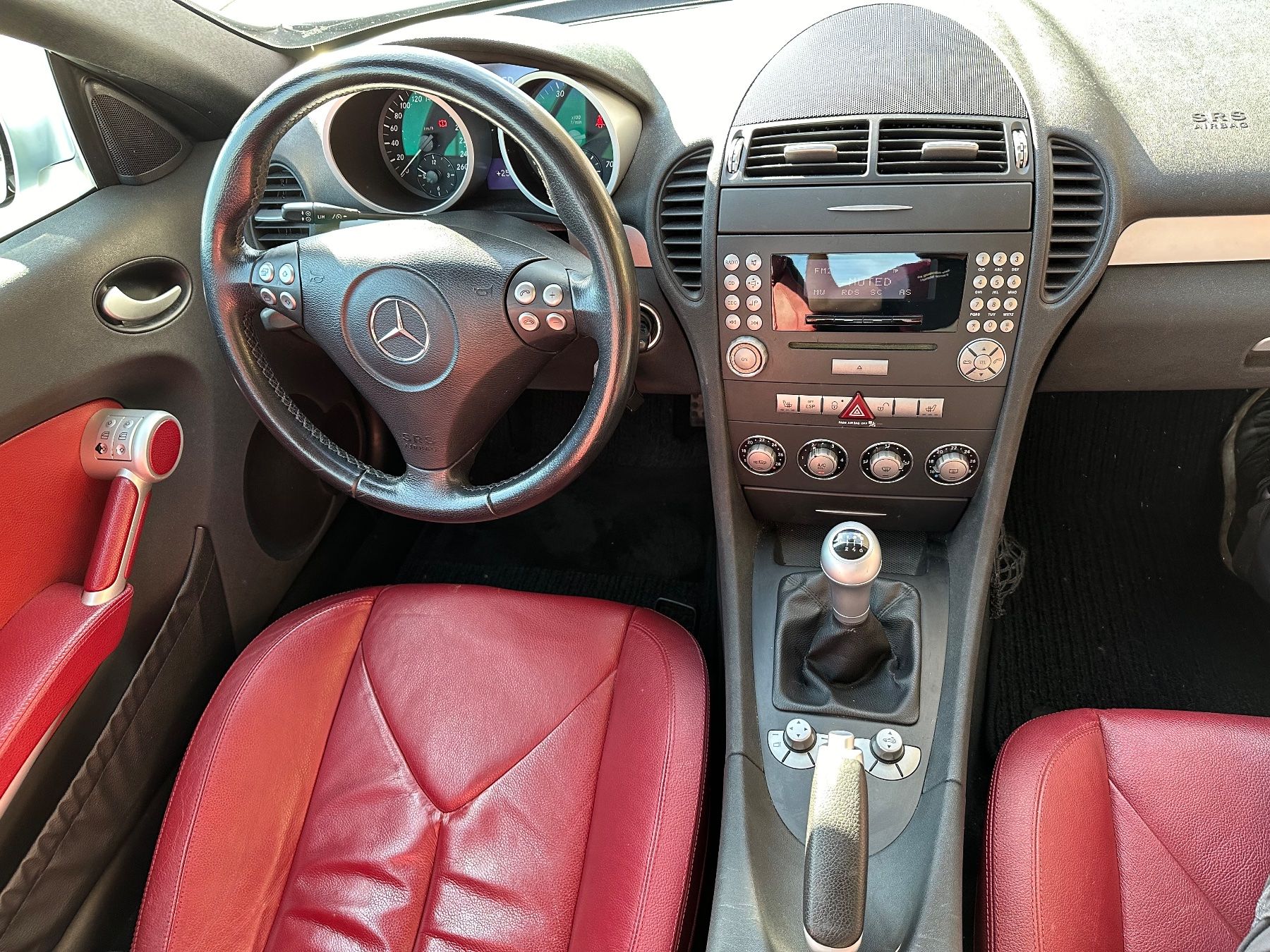 Mercedes-Benz Autos: Mercedes-Benz SLK Cabriolet. – Gebraucht aus Rickenbach Sulz von  5