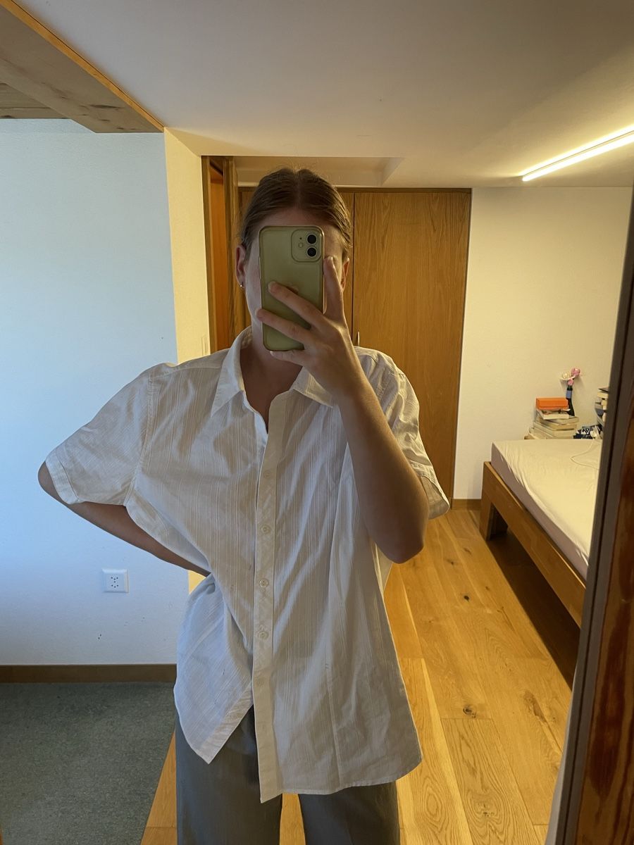 Camicette: Damen Bluse Kurzarm weiss, mit hellen Streifen – Usato da Lenggenwil venduto da mai_2m5q 1