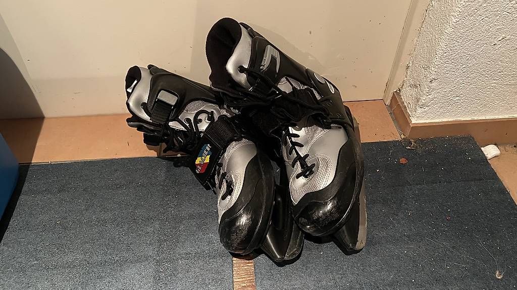 Pattini da ghiaccio: Schlittschuhe Grösse 39 Glacier – Usato da Itingen venduto da Haefi 3
