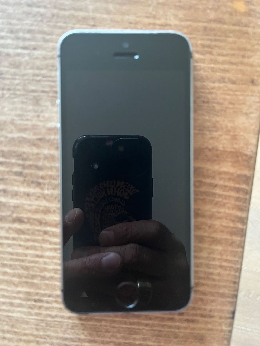 Apple Portables: iPhone SE 1. Generation 32 GB – D'occasion à Luzern par redstripebwoy 1