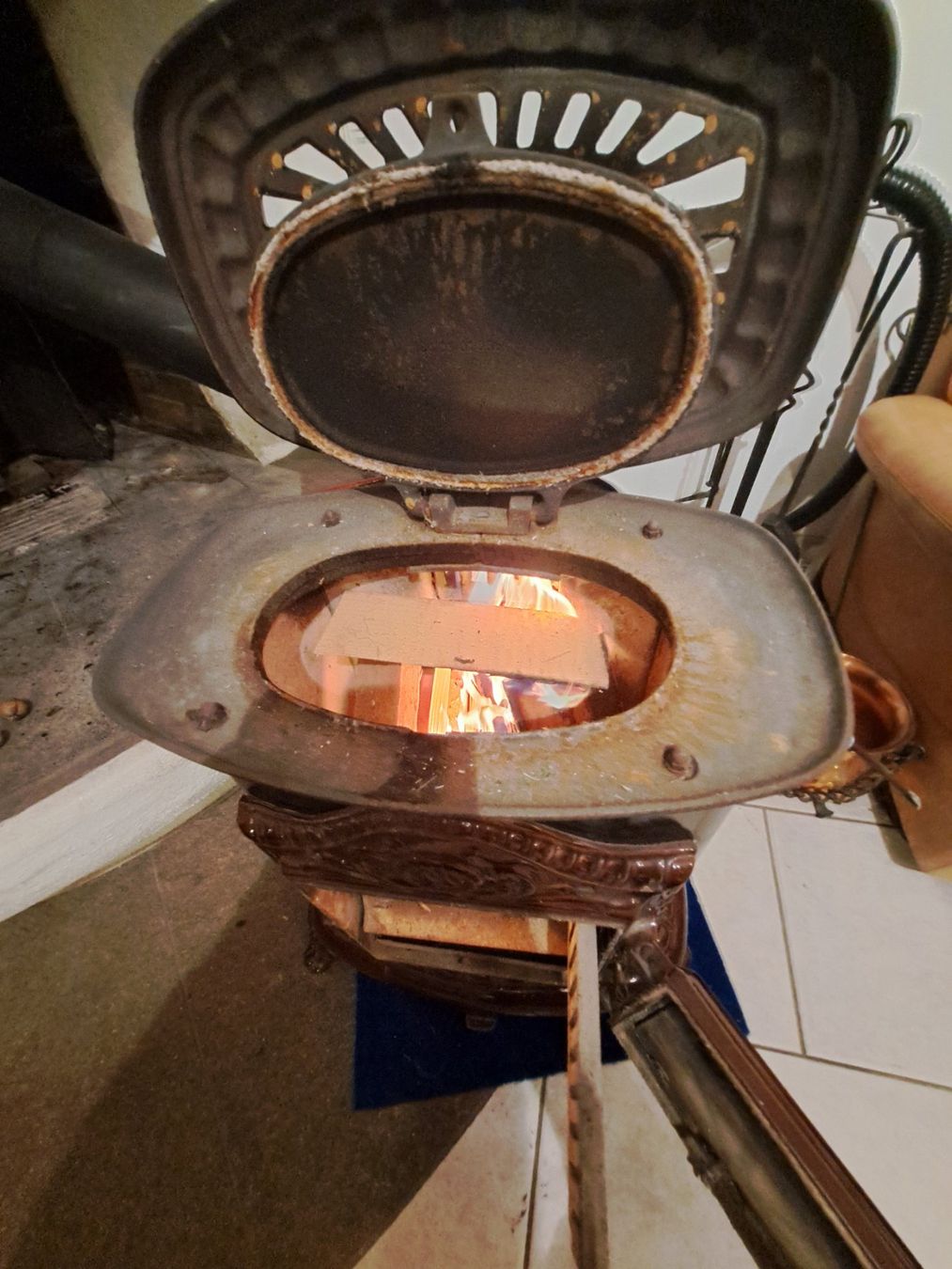 Altri mobili d'antiquariato: Ofen – Usato da Wettingen venduto da ML03 4