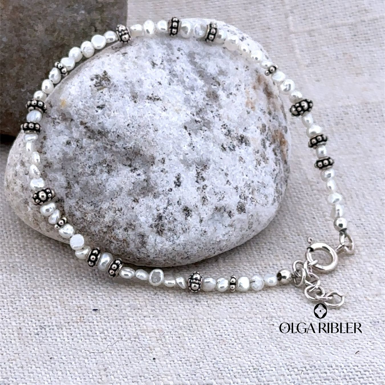 Olga Ribler Armbänder & -reifen: Perlen Armband by Olga Ribler mit Silber – Neu (gemäss Beschreibung) aus Luzern von Schmuckoutlet