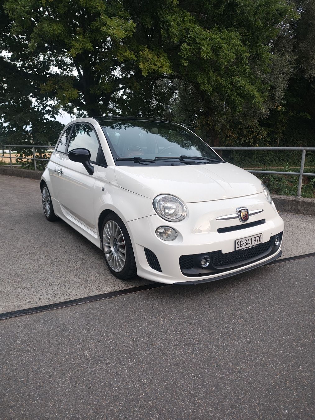 Abarth Autos: Fiat 500 Abarth – D'occasion à Niederuzwil par Adler740