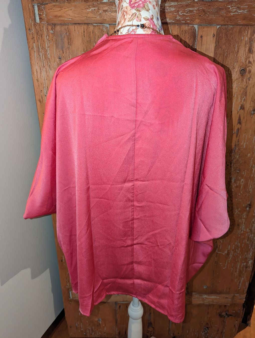 Tops: pinkes  Blusentop mit Wasserfallausschnitt Oversize M, passt – Neu (gemäss Beschreibung) aus Altendorf von Eistoelter 3