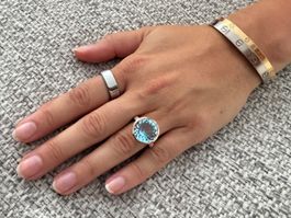 Bague en Or Rose 18ct., Topaze Bleue et Diamants.