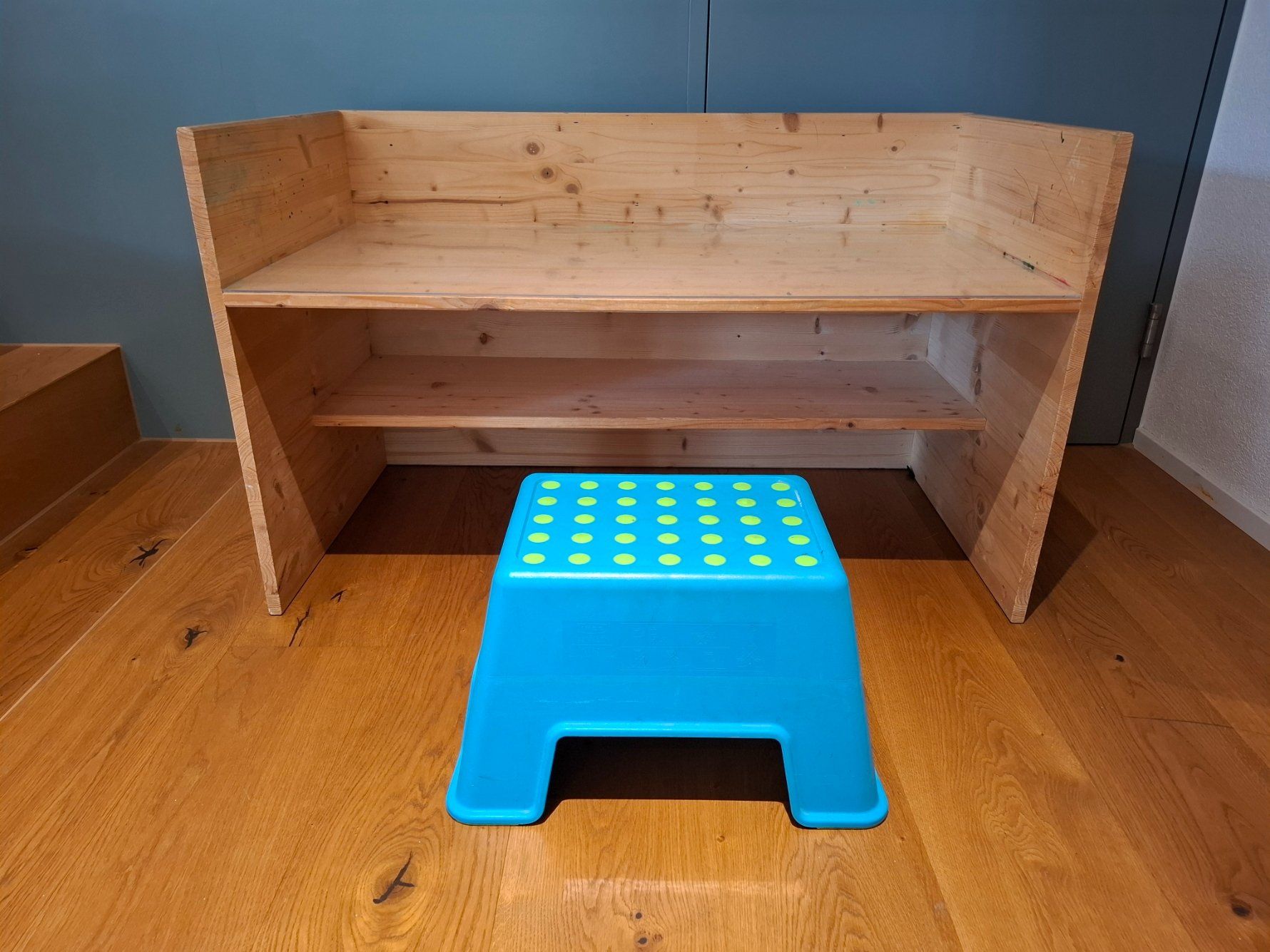 Scrivanie: Kindertisch / Basteltisch – Usato da Bözberg venduto da Zimt104 1