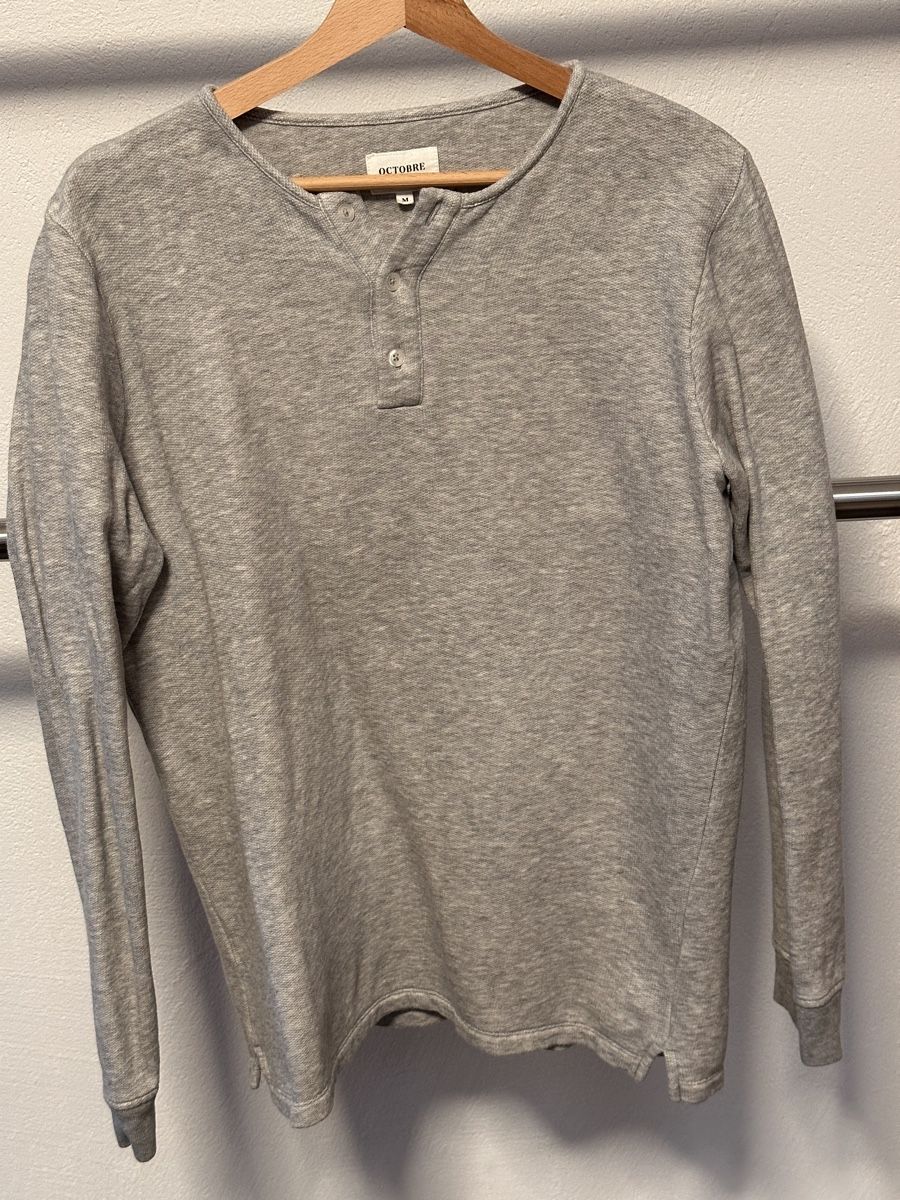 Sezane Pulls & Sweat-shirts: Spike Henly, octobre editions – D'occasion à Aesch LU par dW.2x7 2