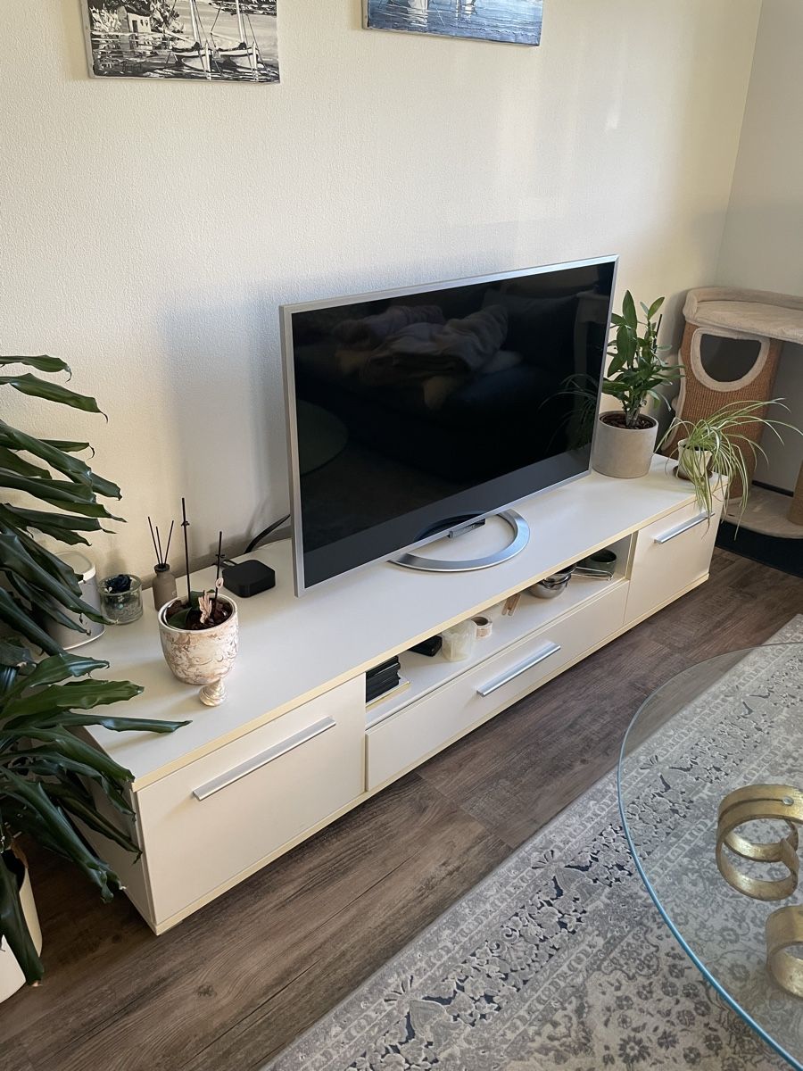 Ikea TV Möbel: TV-Möbel – Gebraucht aus Schönenberg ZH von sar_w2vr 1