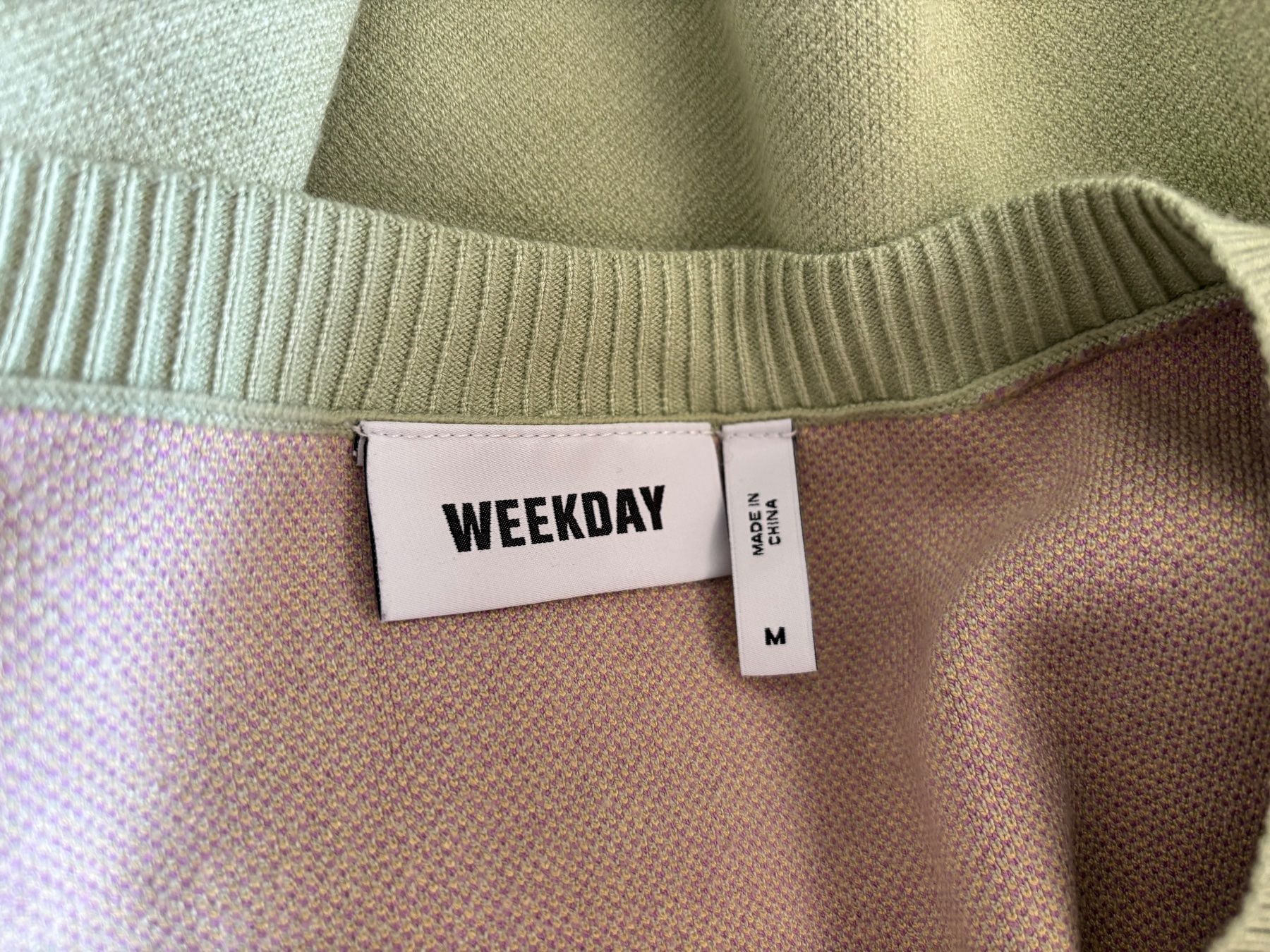 Weekday Gilet & Giacche senza maniche: WEEKDAY "WINDY JACQUARD VEST" Pullunder Gr. M – Usato da Zürich venduto da missmodernage 3
