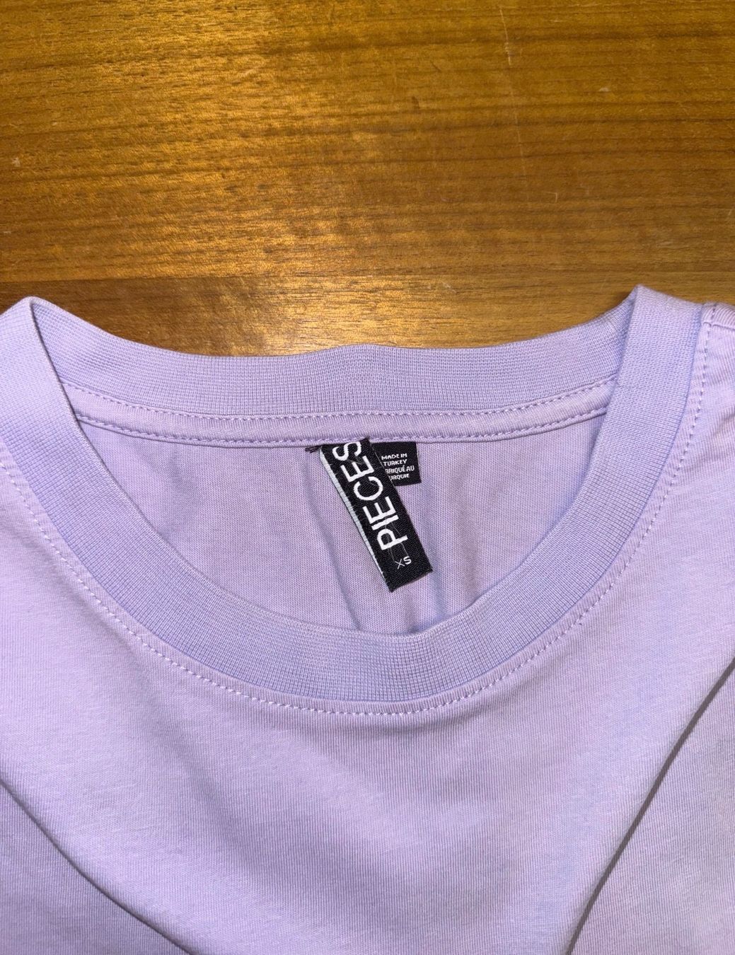 Pieces T-shirt: BASIC T-SHIRT – Usato da Raron venduto da lia_secondhand 2