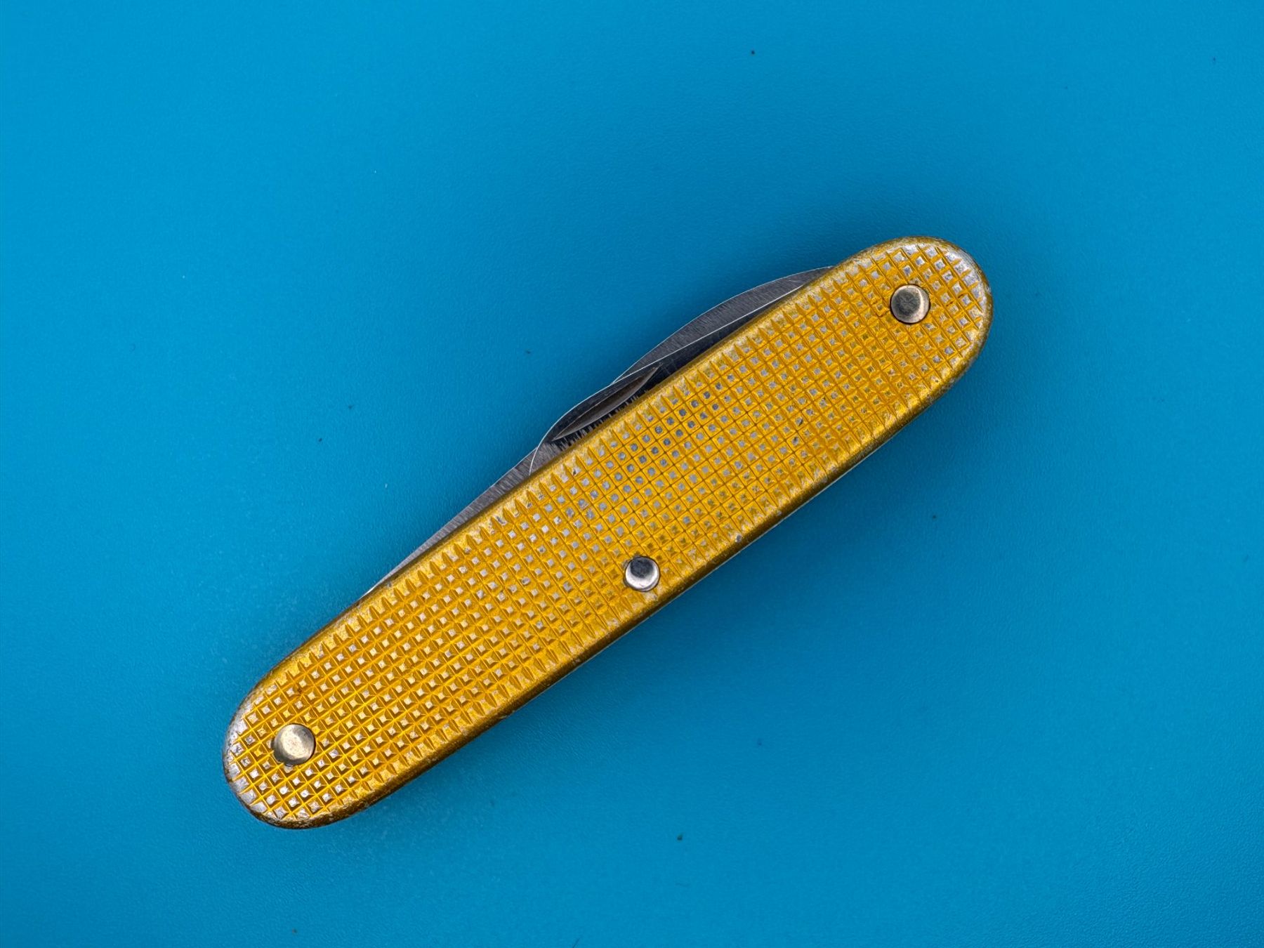 Victorinox Taschenmesser: Stark genutztes Bugnard Alox Victorinox – Gebraucht aus Elgg von Jo_Naj 3