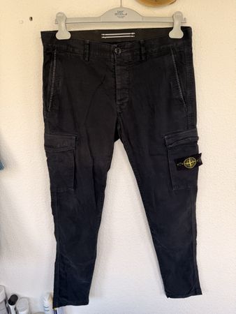 Pantalon cargo Stone Island noir taille W32 bon état