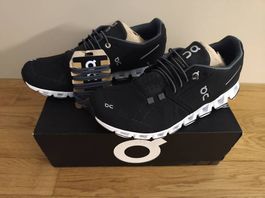 Neue On Cloud Sneaker / Laufschuhe  Grösse 41 (schwarz)