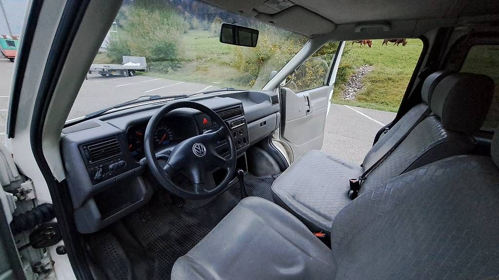 Automobili: Vw t4 transporter 2.5 tdi – Usato da Moutier venduto da Leroth4 3