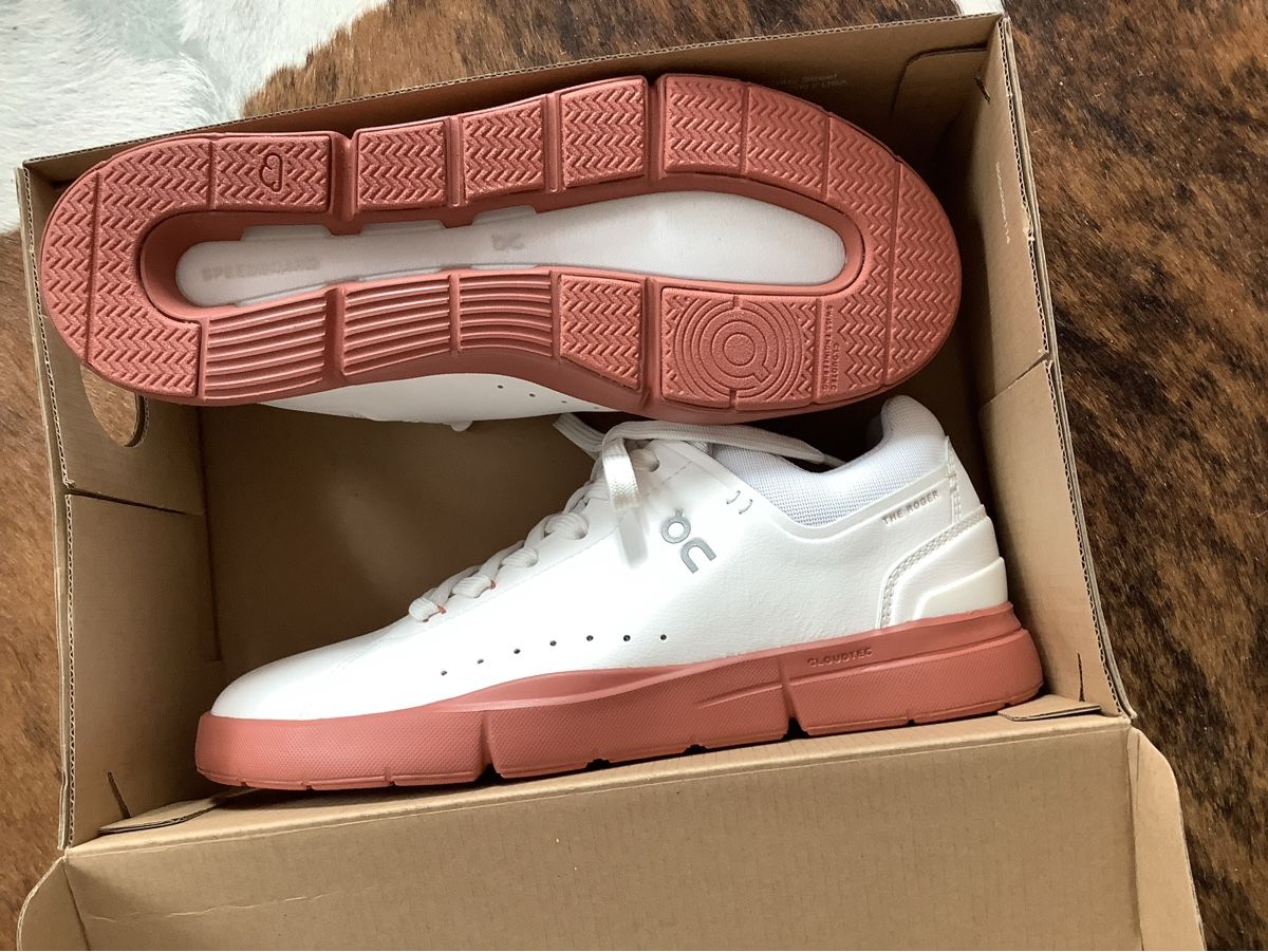 On Scarpe da donna: ON The Roger Advantage Gr 40 / 8,5 – Nuovo e nell'imballaggio originale da Wetzikon ZH venduto da Uturn4 1