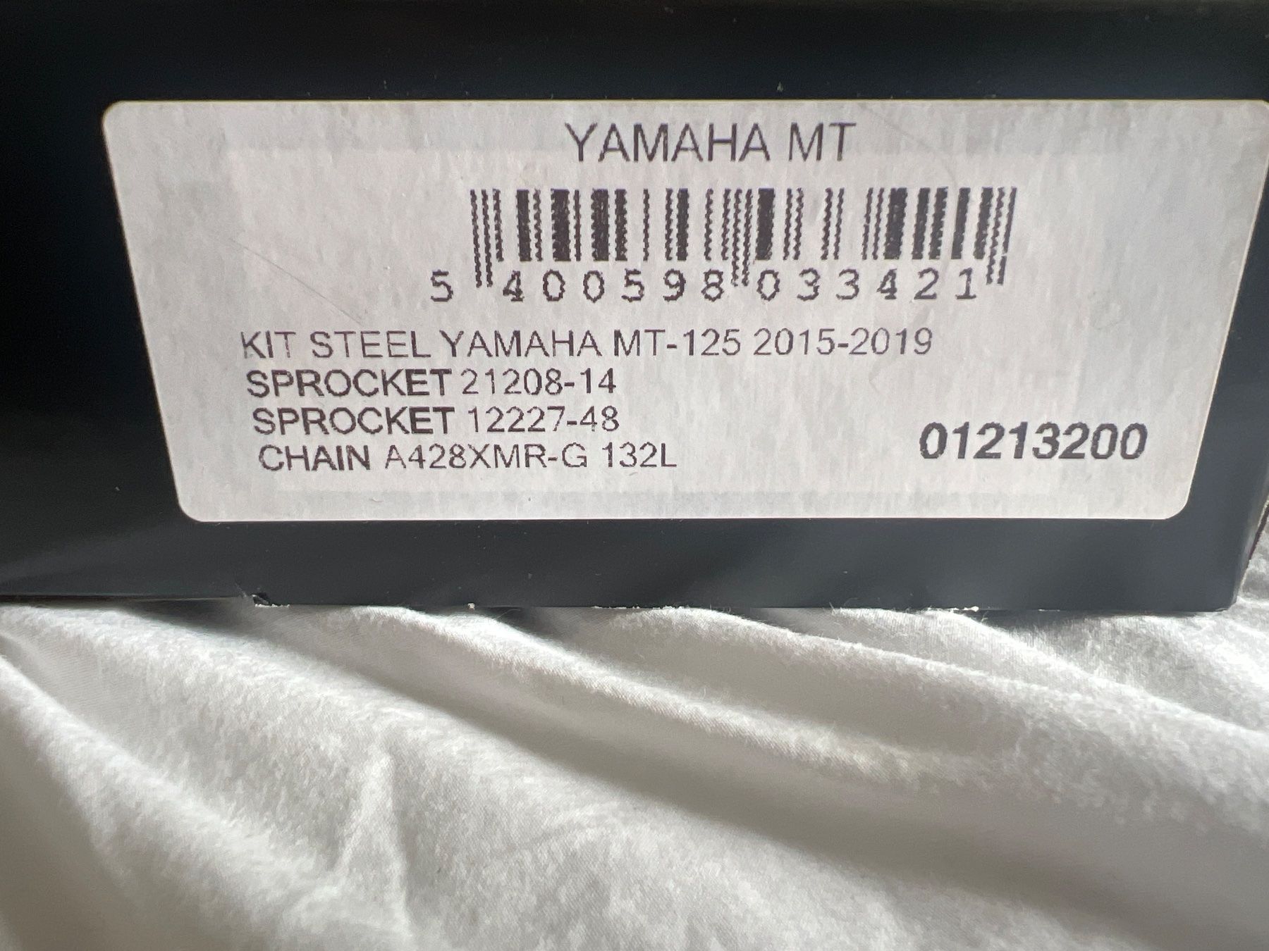 Toutes les pièces détachées moto: Kettensatz Yamaha MT 125 – Neuf avec emballage d'origine à Thundorf par dor_r6kn 1