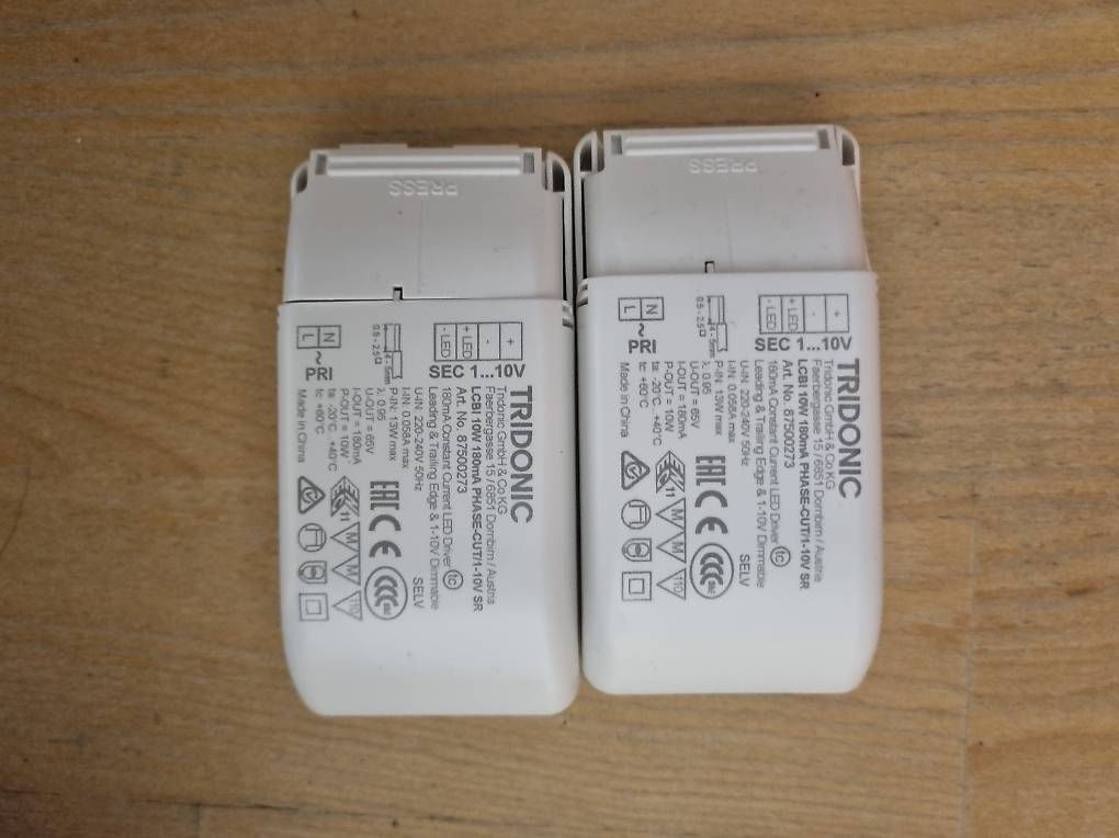 Lampen: LED Einbauspott 10 Wat 2 Stück Dimm to Warm – Gebraucht aus Hinwil von Sinclar1 2
