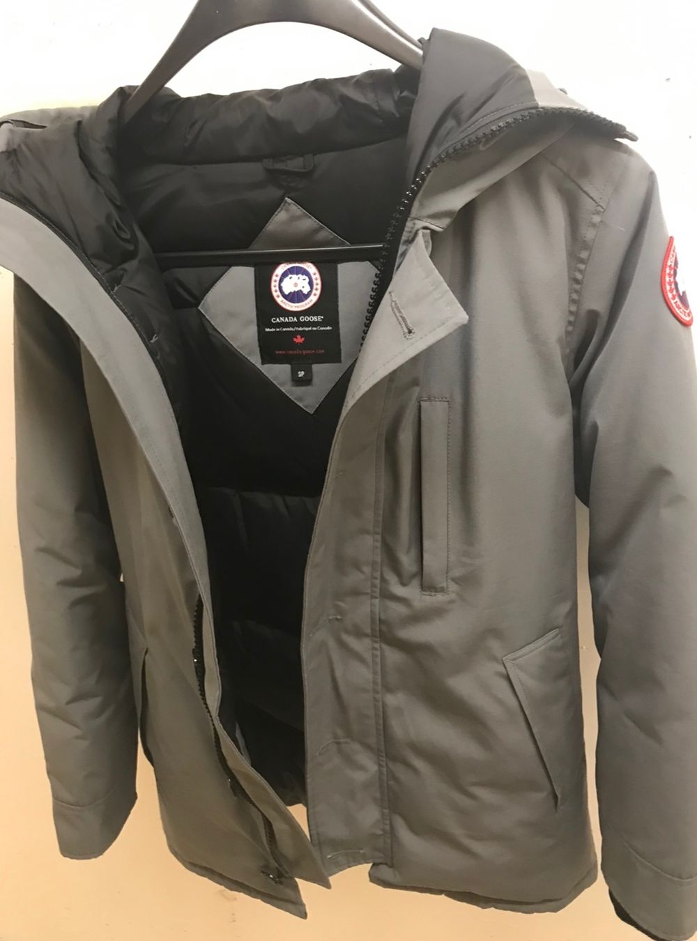Canada Goose Jacken: Winterjacke / Winterparka Canada Goose / Grösse S – Gebraucht aus Sursee von Aleksis 2