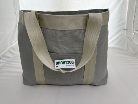 Praktische Drahtzug-Tasche