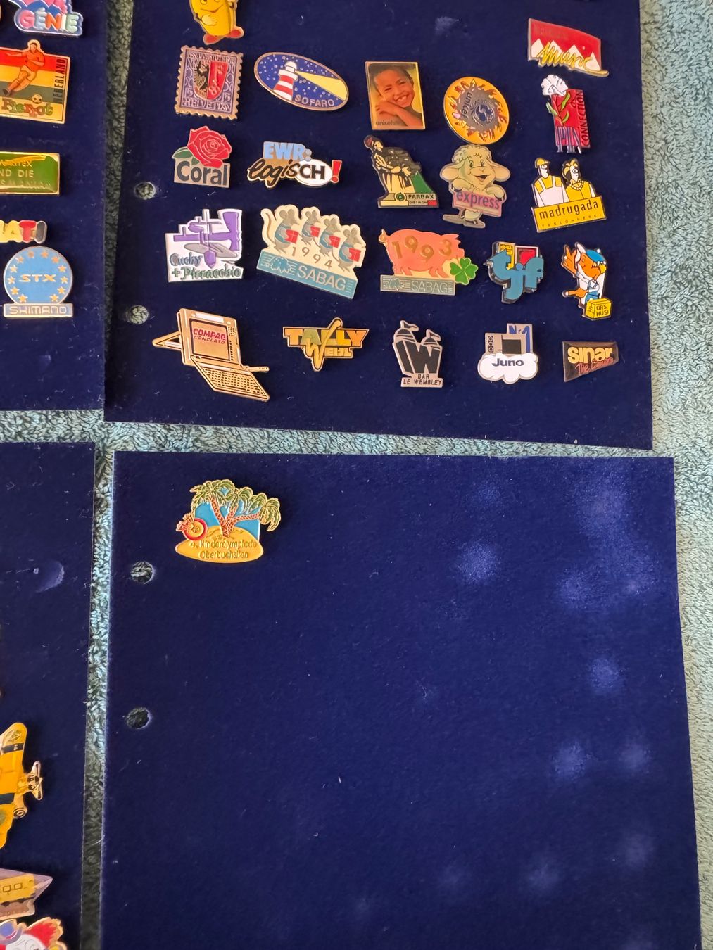 Anhänger: Pin- Sammlung #3 – Gebraucht aus Kestenholz von cvx_889vv 4
