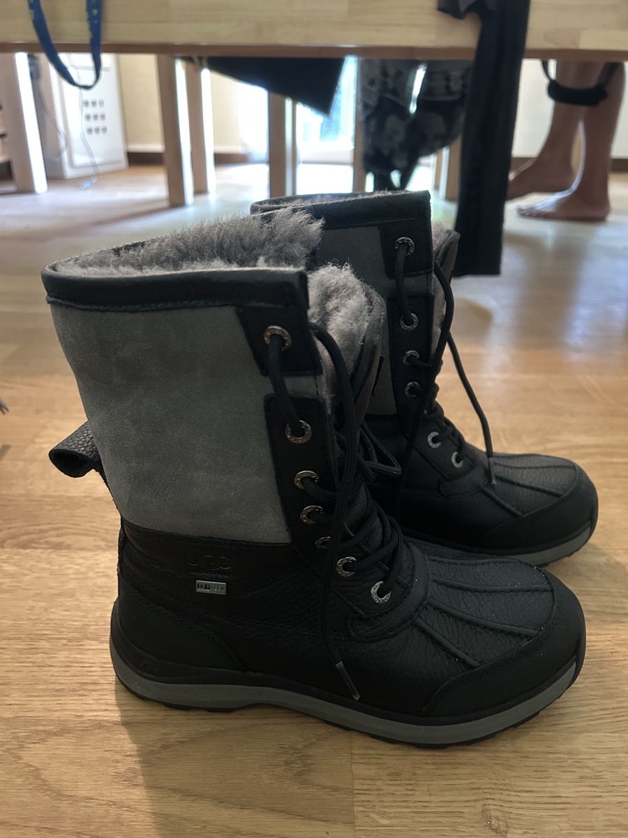 Ugg Scarpe da donna: UGG Adirondack III Damen Winterboot – Nuovo (secondo la descrizione) da Winterthur venduto da gaby.00