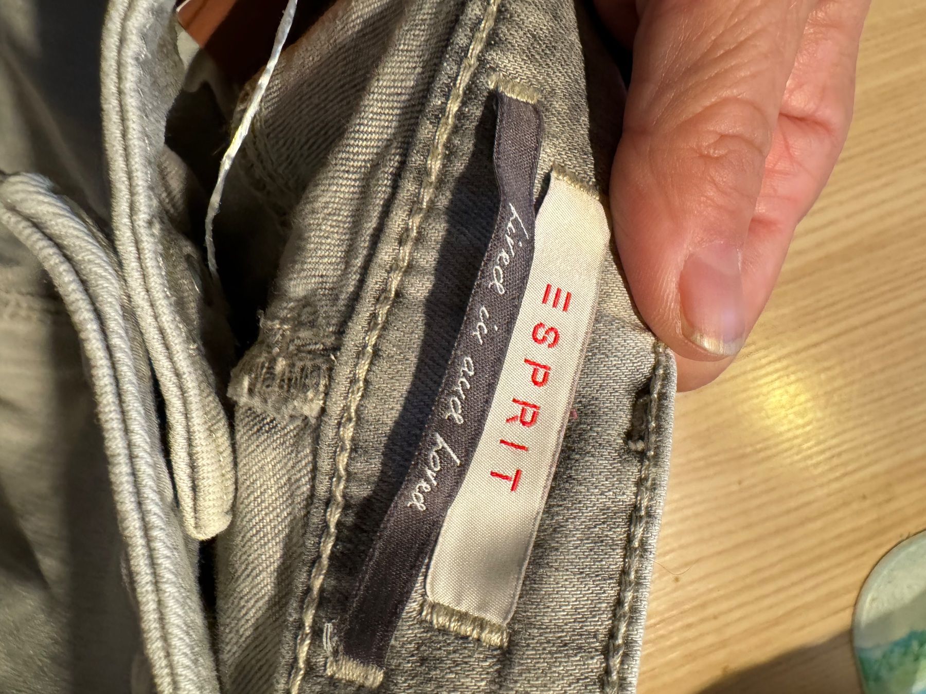 Esprit Hosen: Pantalon esprit Taille 36 Myriam – Gebraucht aus Veyrier von kimedovapa 2