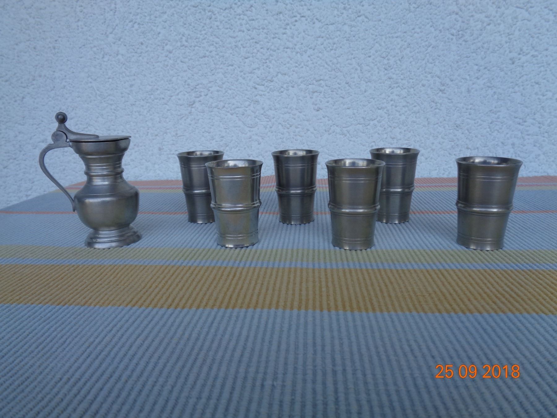 Tassen: Hübsches Mini Schnaps-Set aus Zinn – Gebraucht aus Dietikon von Branquinha1981