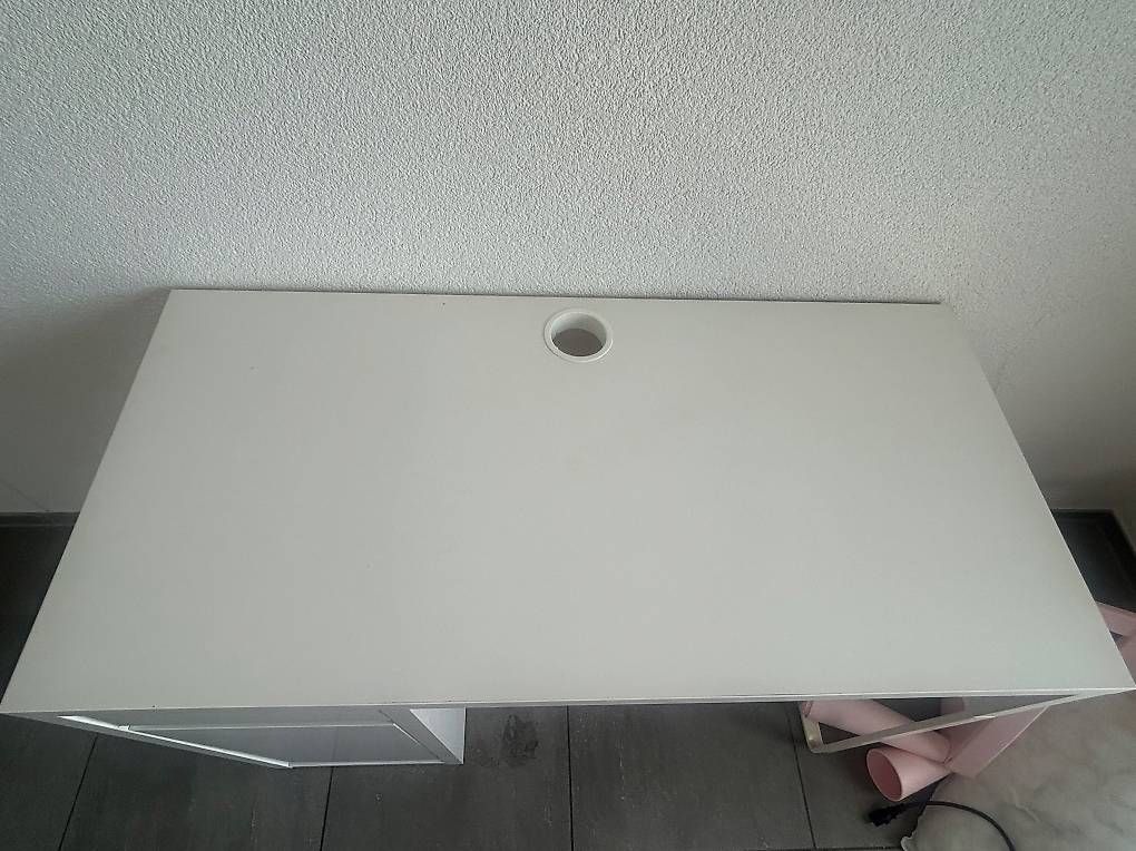 Schreibtische: Schreibtisch weiss – Gebraucht aus Pfungen von maj_tn6j 1