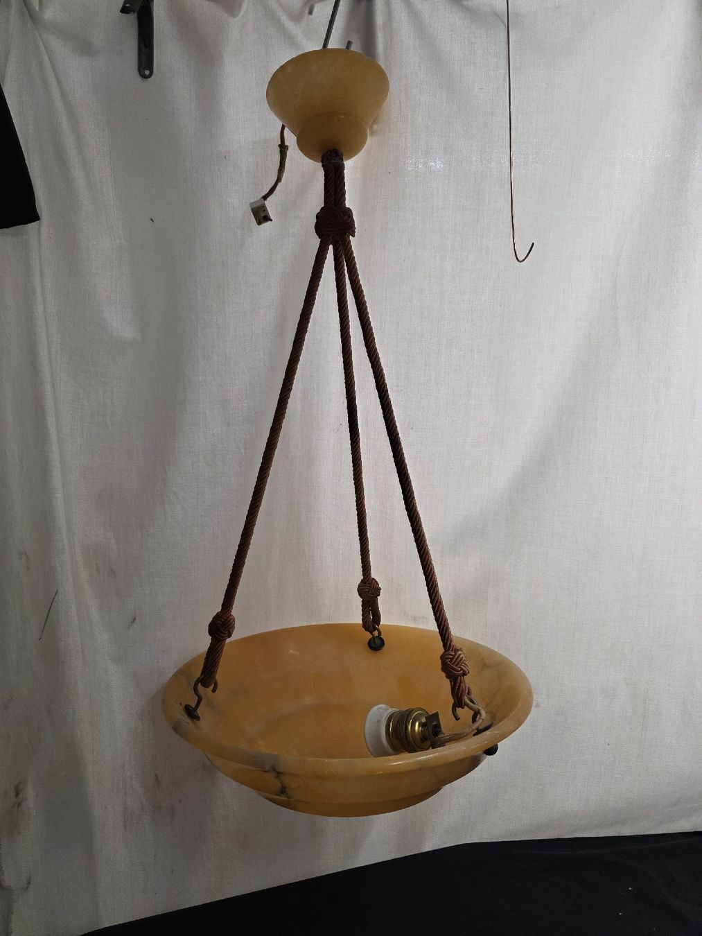 Lampadari & plafoniere: Antike Hängelampe, Alabaster Optik, – Usato da Wolfertswil venduto da Antiko 1