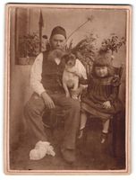 Fotografie Vater mit seiner Tochter und 