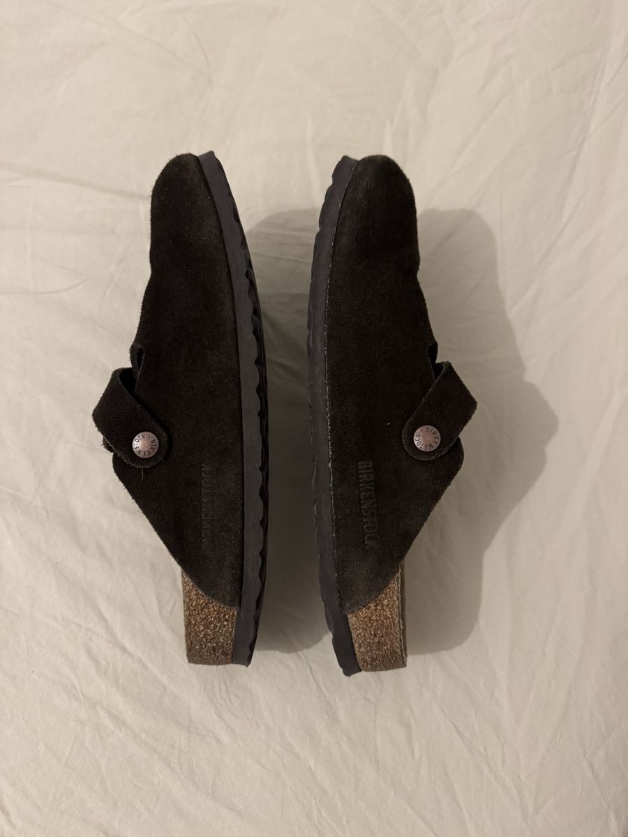 Birkenstock Scarpe da donna: Birkenstock Brown Suede sandals – Usato da Zürich venduto da are_fm6c 2