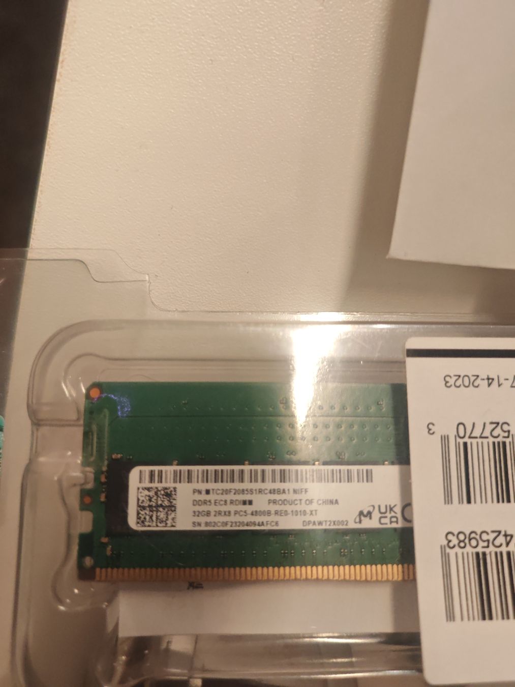 Hewlett Packard Memoria / RAM: HPE 32GB 2Rx8 PC5-4800B-R Smart Kit Server RAM – Nuovo e nell'imballaggio originale da Muri AG venduto da Rouvy99 1