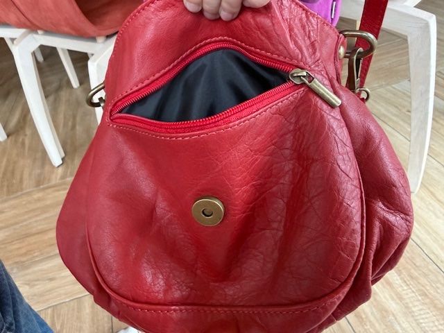 Taschen für Damen: sac à main rouge cuir – Neu (gemäss Beschreibung) aus Enges von cordec 2