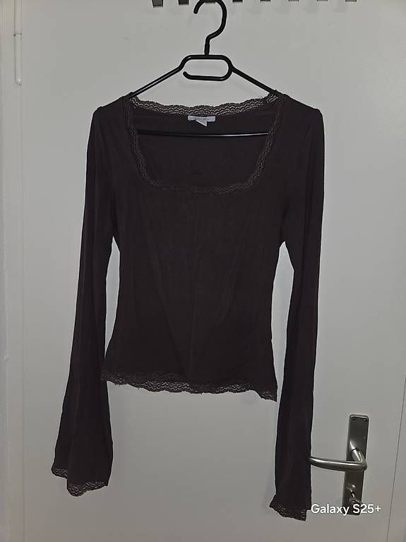 T-shirt: Langärmliges Shirt – Usato da St. Gallen venduto da ruz_t5lk