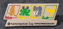 V212 - Pin Kantonspolizei ZUG Verkehrserziehung Eule Elefant
