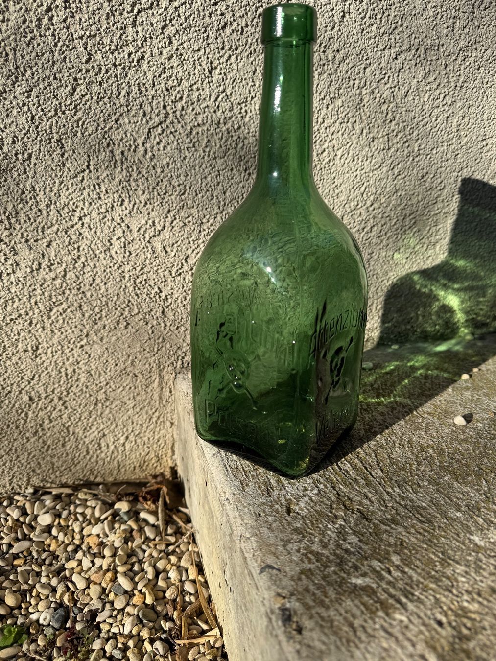 Bottiglie: Bouteille ancienne Attention Poison 3 langues – Usato da Lausanne venduto da winter27 4