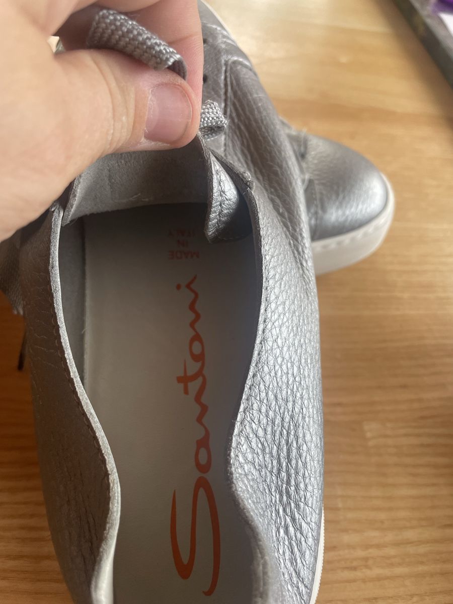 Damenschuhe: Tolle Santorini Sneakers 40 – Gebraucht aus Wattwil von Weinachtsmann 2