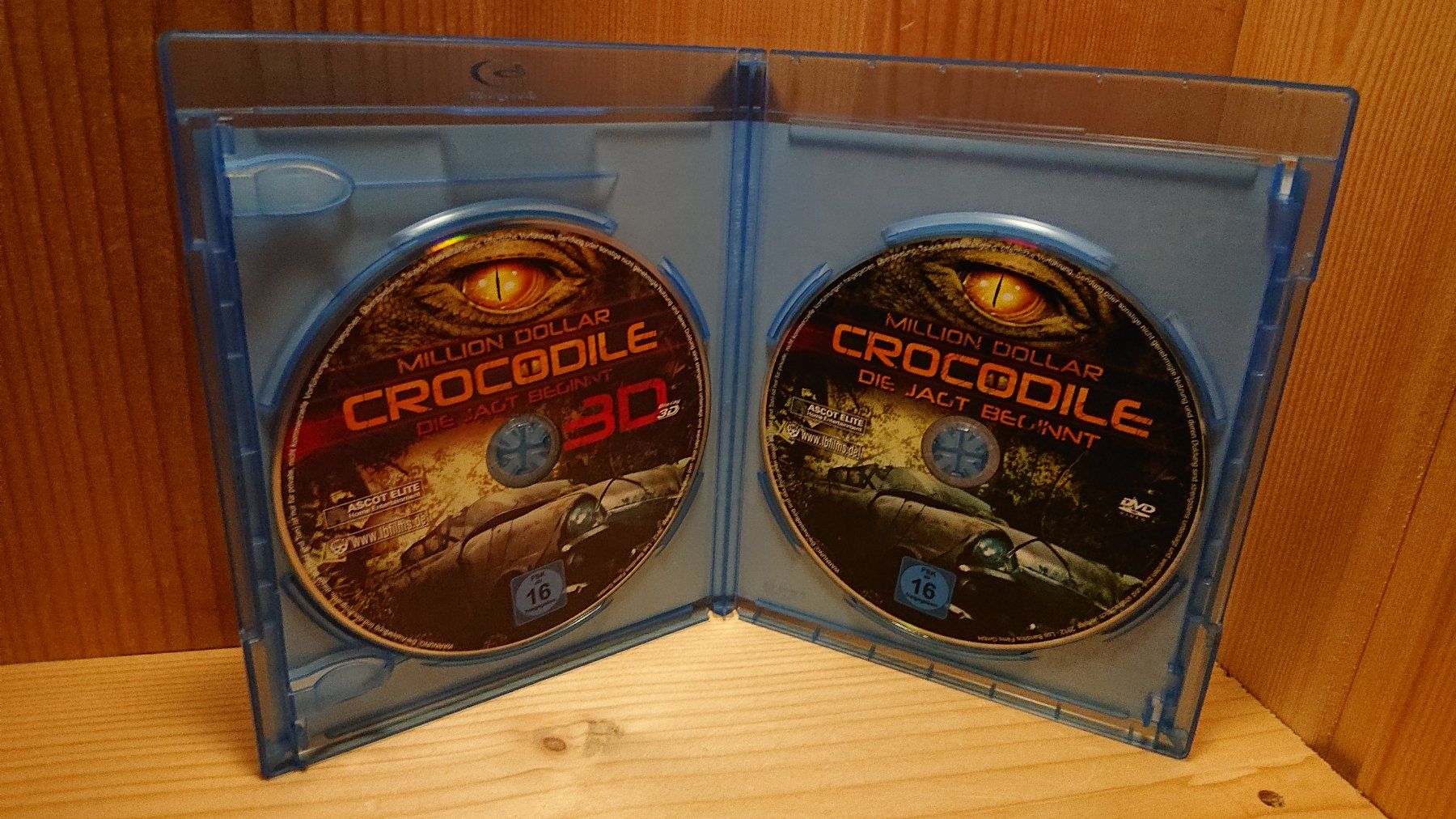 Tutti i DVDs: MILLION DOLLAR CROCODILE in 3D und 2D Blu-Ray – Usato da Wilderswil venduto da Exebub 2