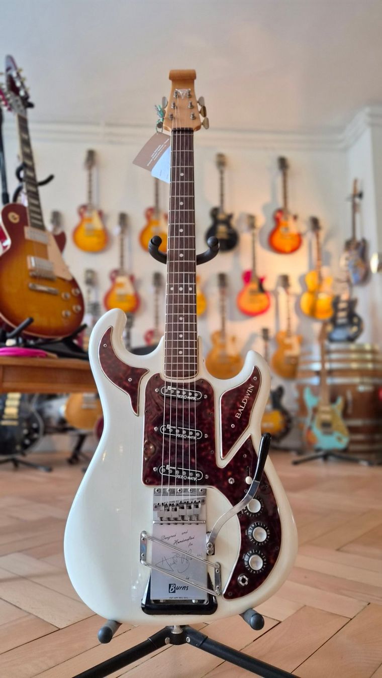 Strumenti musicali: Burns Baldwin Hank Marvin 1966 – Usato da pieterlen venduto da AntonelloGuitars