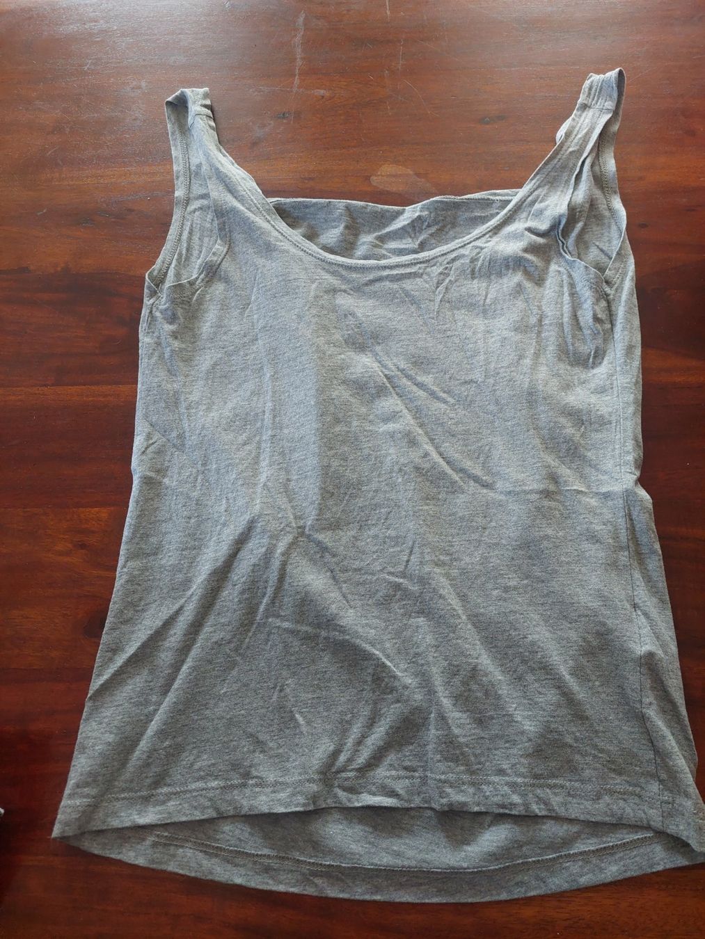 Tops: Noisy May Shirt Grösse S Mittelgrau – Gebraucht aus Beckenried von Havacola 1