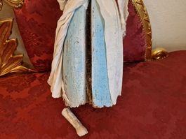 heilige holz Figur