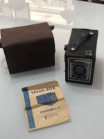 Antiker Fotoapparat VREDE-BOX mit Etui und Beschreibung