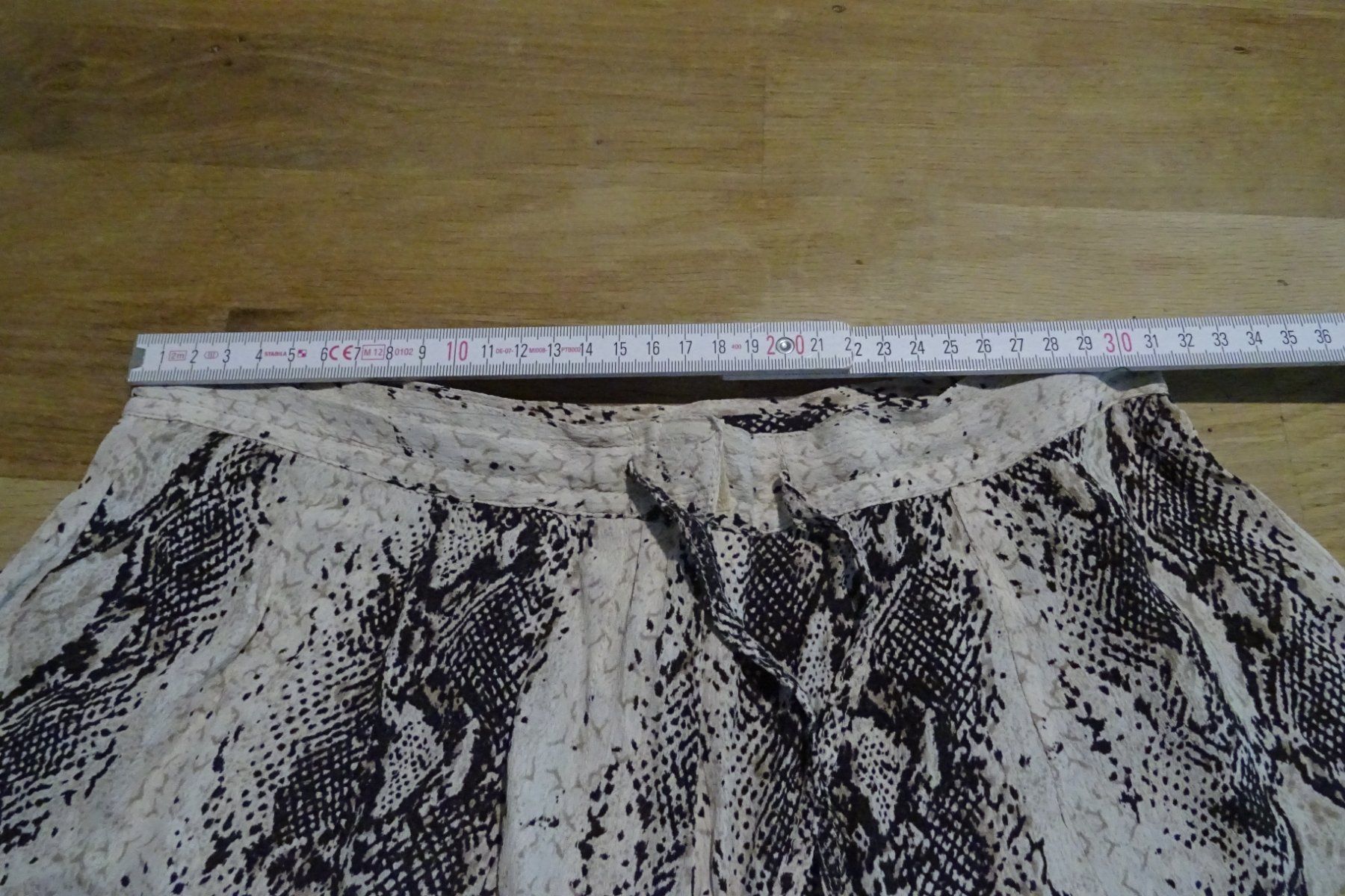 Pantalons: 7/8 Sommerhose Gr. S, 100% Viskose – Neuf (Voir description) à Urtenen-Schönbühl par Chaeppeler 4