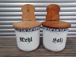 Salz und Mehl Behälter aus Keramik mit Holzdeckel/Aufhänger