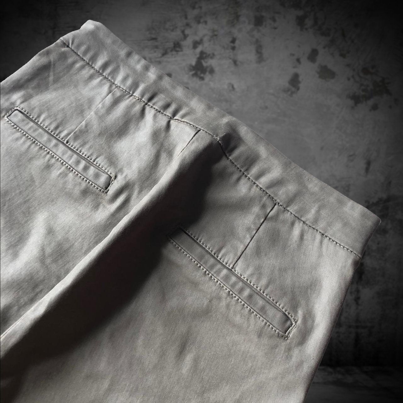 Massimo Dutti Pantaloni: Pants Massimo Dutti Beige Women 36 – Usato da Genève venduto da ang_7j7j 5