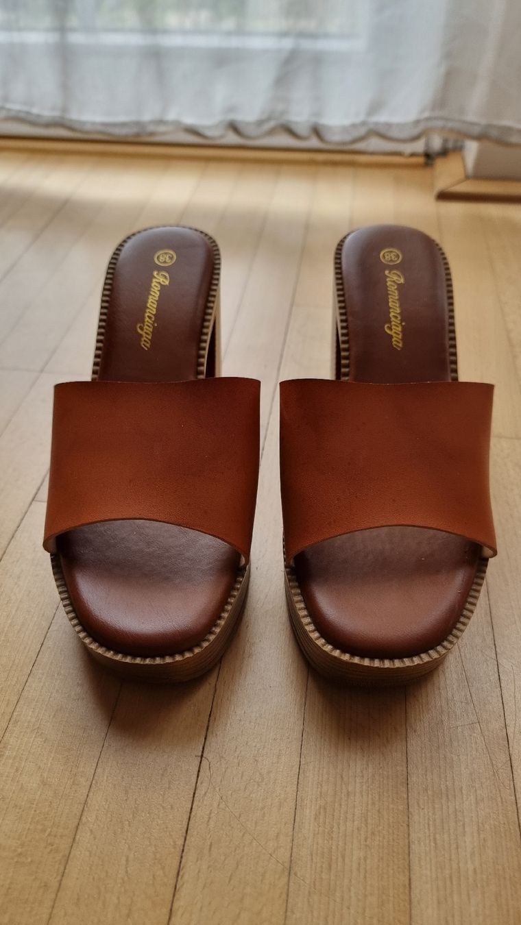 Scarpe da donna: Sandalen mit Absatz – Usato da Veltheim AG venduto da gave04