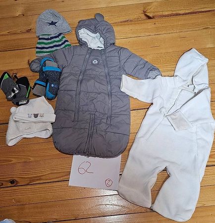Kleiderpaket + Schlafsack Grösse 62 Knabe / Unisex